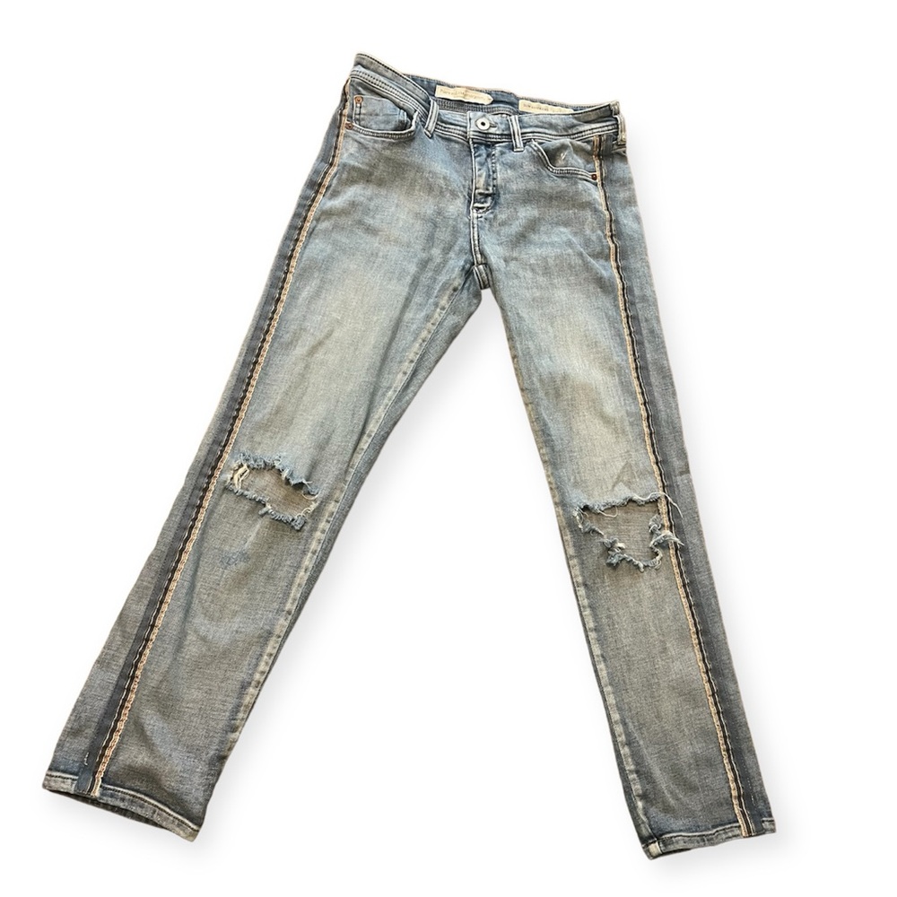 ANTHROPOLOGIE PILCRO Light Wash Ripped Boyfriend Straight Jeans Patchwork